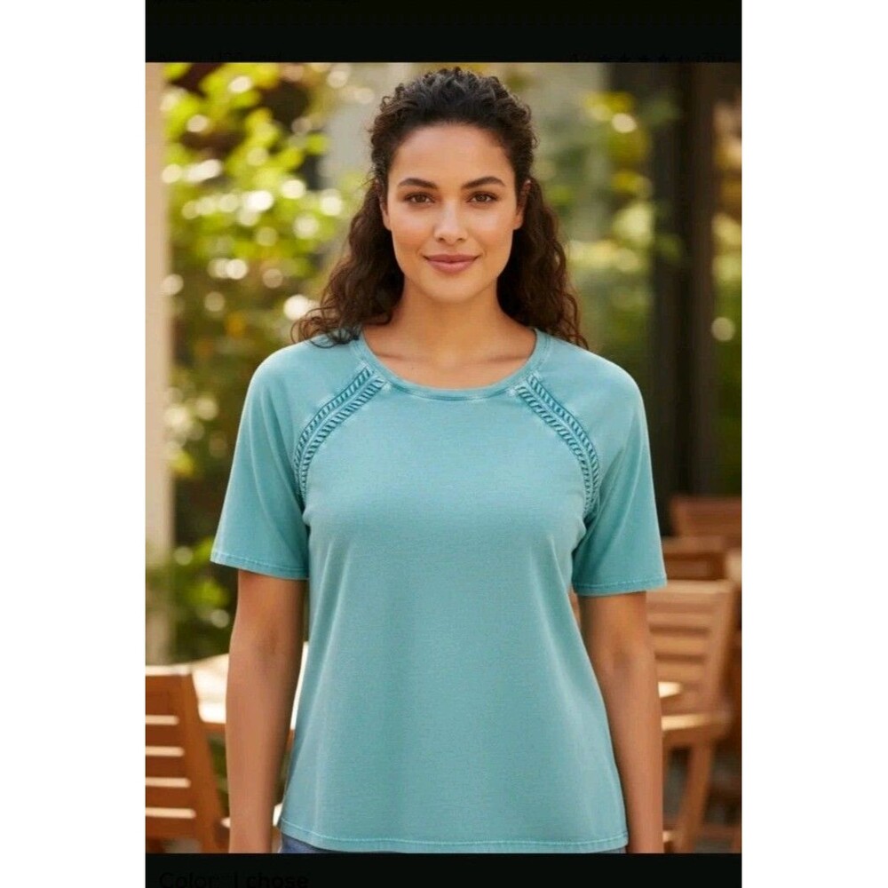 Coldwater Creek women's top featuring a green-blue color and decorative-size PL